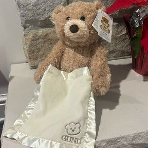 Gund Peek-a-Boo Bear Talks & Moved /Sounds & Action Interactive Plush Stuffed